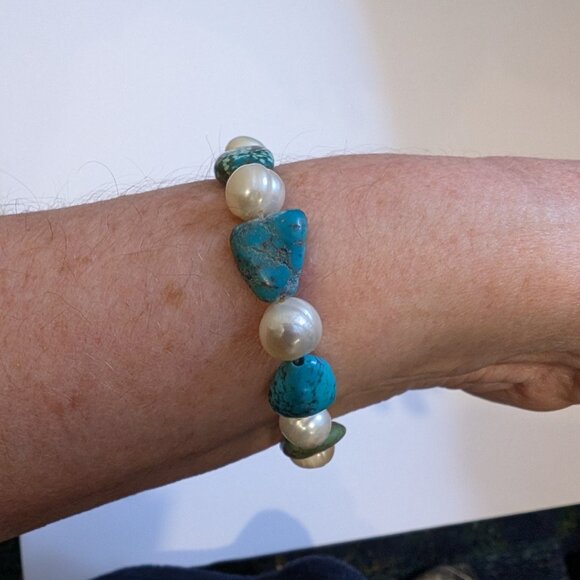 Vintage Pearl and Turquoise Nugget Bracelet - Picture 6 of 7